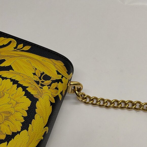 Authentic VERSACE Shoulder Bag Black Leather mn780-121325 - Picture 8 of 16